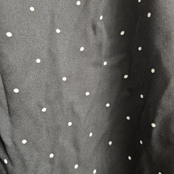 LOFT Black and White Sleeveless  Blouse - Picture 3 of 4